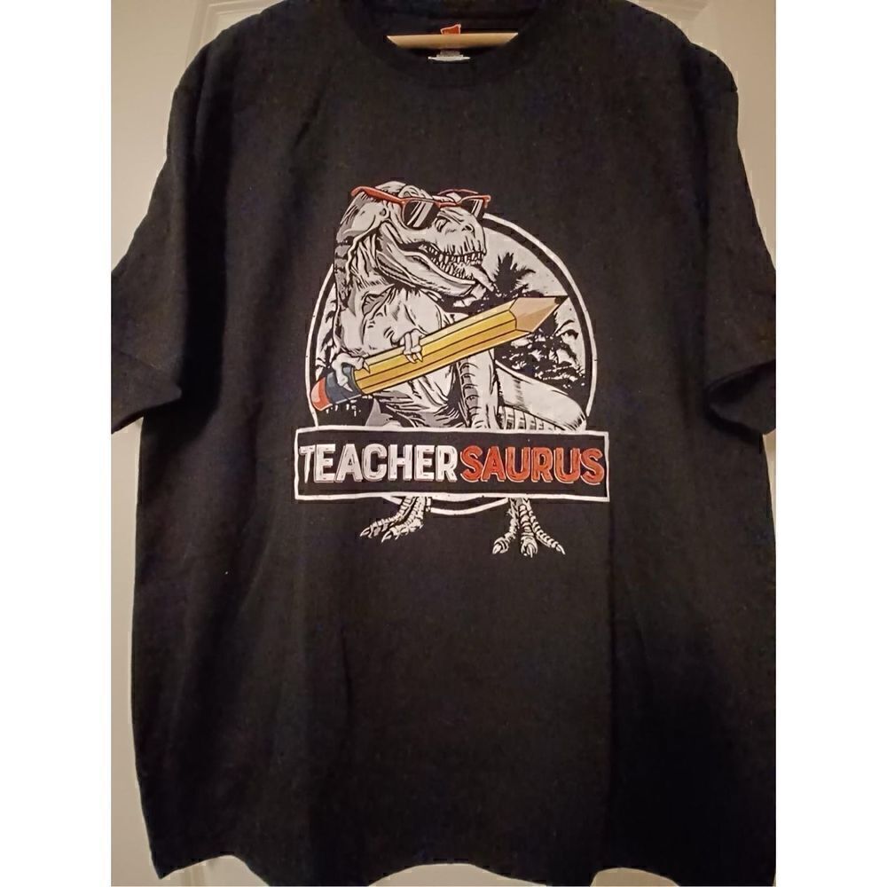 Teachersaurus Rex Men's T-shirt size XL